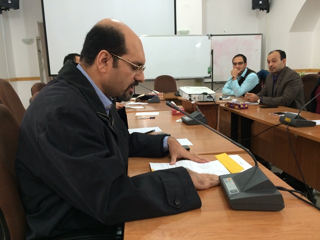  محمد حسین تقوایی زحمتکش - گزارش تصویری : نشست هم اندیشی بررسی مشارکت اعضای صنف رایانه در فعالیتهای صنفی 