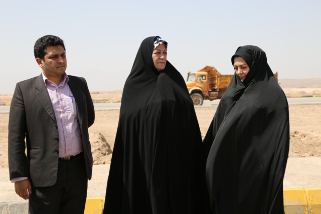 یزدفردا بازدید اعضای کمیسیون خدمات شهری شورای اسلامی شهر یزد از کارخانه کمپوست، آرامستانها و پارک غدیر