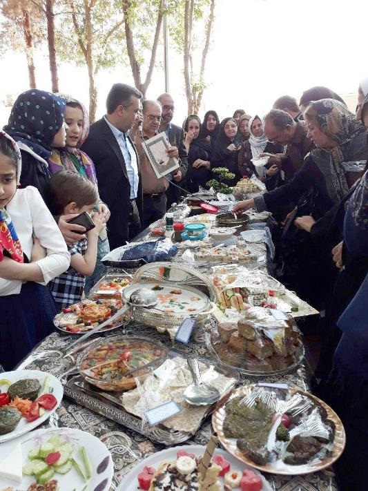 یزد فردا: گزارش تصویری: جشنواره طبخ غذا در پارک وحدت یزد