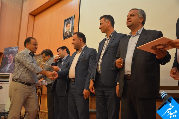 گزارش تصویری : یزدفردا : پایان دوره با تقدیر از اعضای شورای شهردوره چهارم میبد 