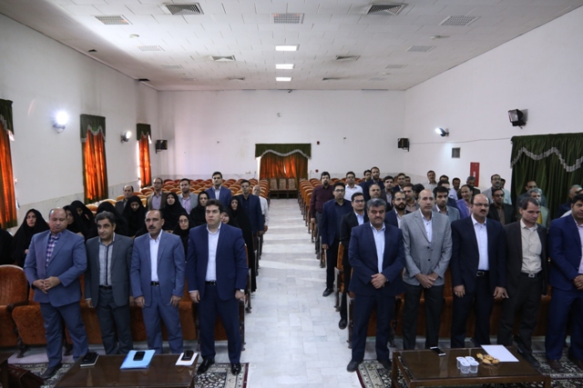 یزد فردا :مراسم گرامی داشت هفته دولت و روز کارمند در اقتصاد و دارایی یزد برگزار شد