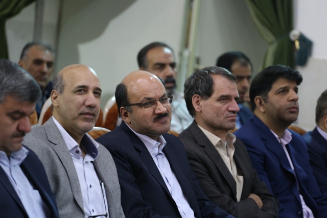 یزد فردا :مراسم گرامی داشت هفته دولت و روز کارمند در اقتصاد و دارایی یزد برگزار شد