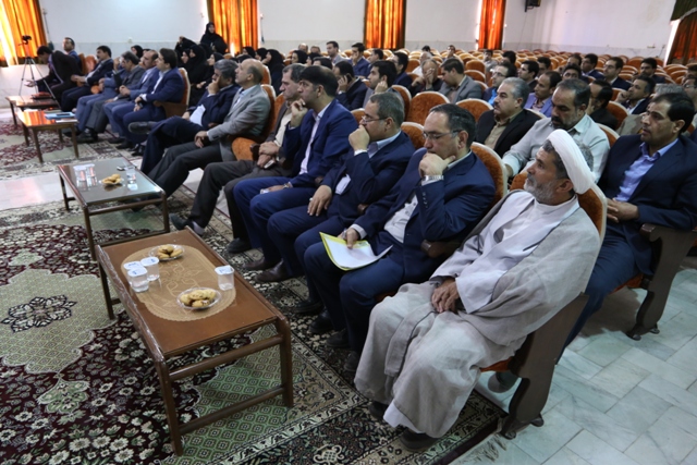 یزد فردا :مراسم گرامی داشت هفته دولت و روز کارمند در اقتصاد و دارایی یزد برگزار شد