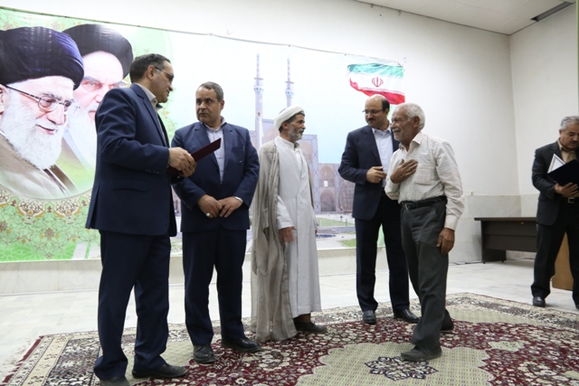 یزد فردا :مراسم گرامی داشت هفته دولت و روز کارمند در اقتصاد و دارایی یزد برگزار شد