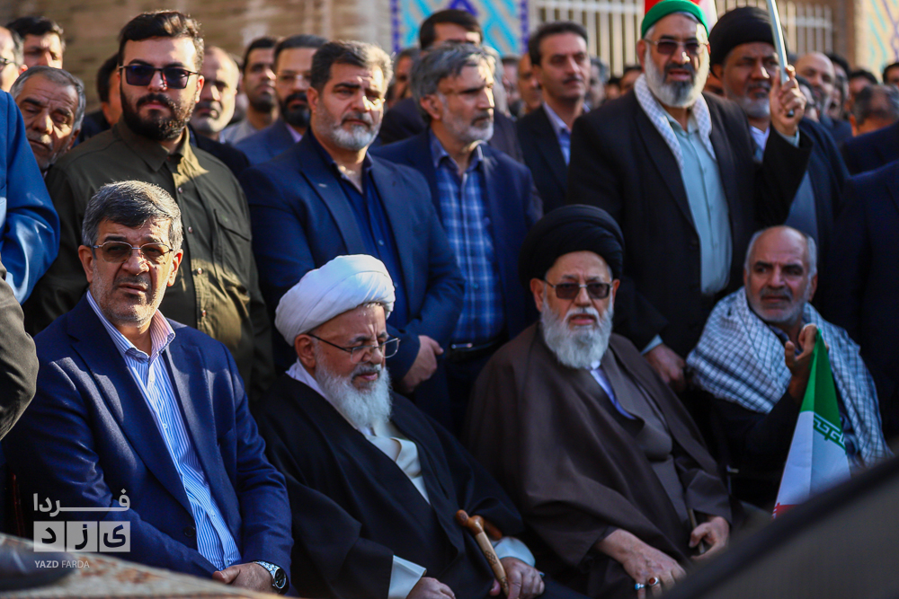 پیام قدردانی نماینده ولی‌فقیه در استان، استاندار یزد و نماینده استان در مجلس خبرگان رهبری به مناسبت حضور حماسی و پرشور مردم شریف استان یزد در تجمع خانوادگی امت وفادار به ایران اسلامی