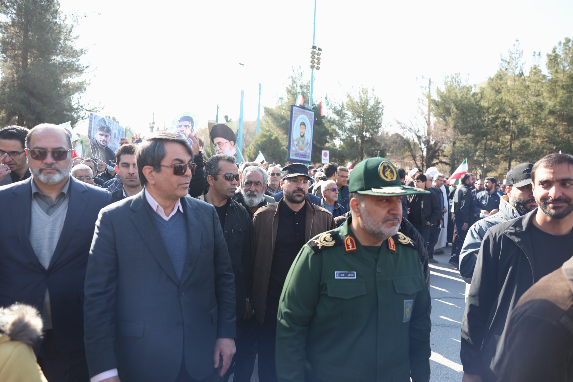 حضور استاندار کرمان در راهپیمایی محکومیت عناصر تخریب‌گر و تروریست‌های مسلح