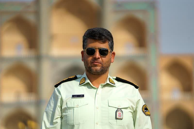توصیه‌های مهم فرمانده انتظامی شهرستان یزد برای پیشگیری از سرقت کیف‌قاپی