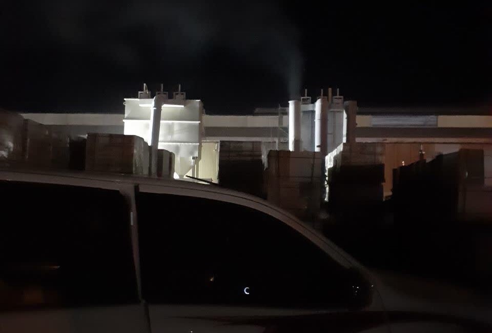 بازدید شبانه دادستان اردکان از صنایع آلاینده بازدید شبانه دادستان اردکان از صنایع آلاینده