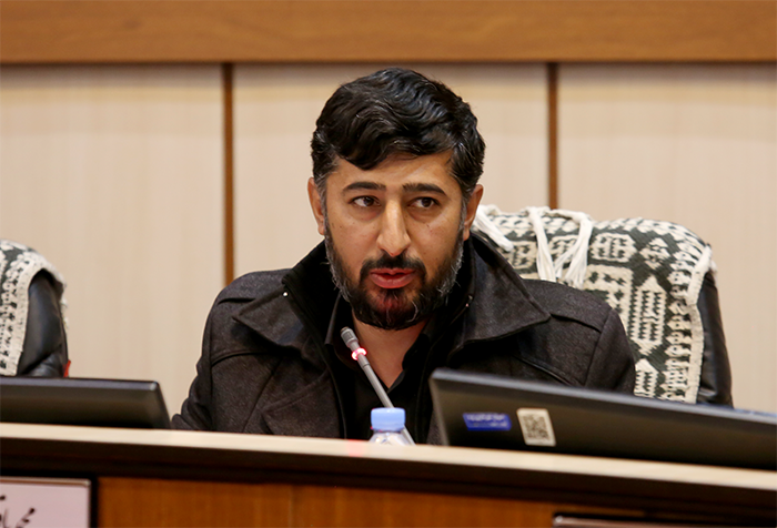 تذکر جدی عضو درباره تغییر کاربری‌ غیرقانونی ورزشی به تجاری در میدان صنعت/ درخواست ورود دادستان