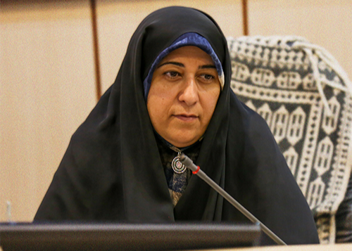 صنایع دستی یزد؛ میراثی ماندگار از هنر و هویت کویر/ تأکید بی بی فاطمه حقیرالسادات بر تقویت حمایت از هنرمندان و صنعتگران