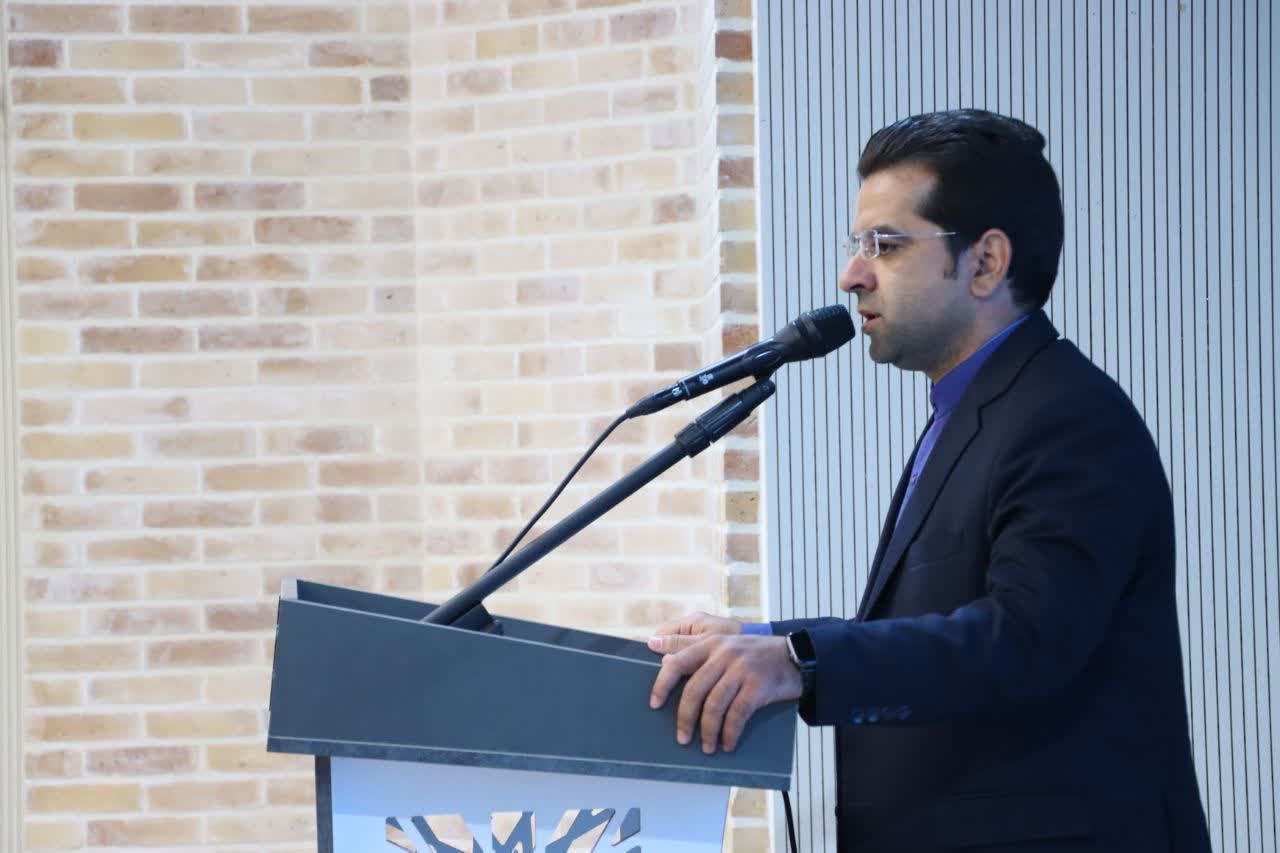 تدوین شناسنامه عملکردی دستگاه‌ها با بهره‌گیری از شیوه‌های نوین اطلاع‌رسانی
