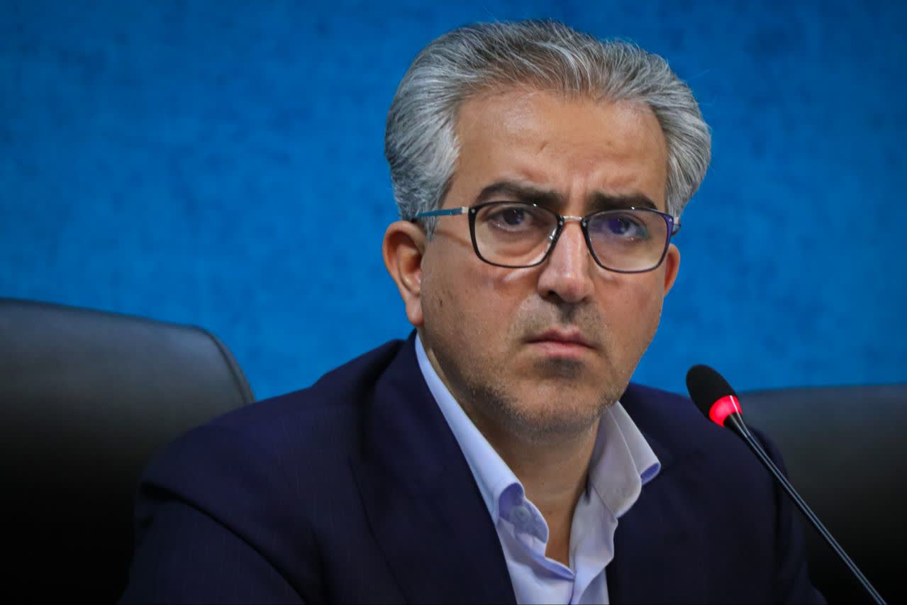 بازار استان باید از تولیدات داخلی یزد اشباع شود