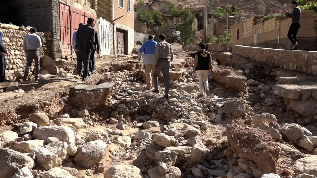 جبران خسارت‌های وارده به روستای قطرم بافق از سیل