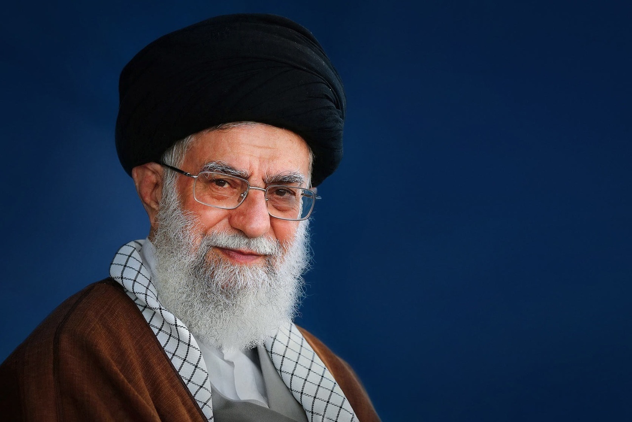 رهبرم ، قائدم ، امامم، آقا سید علی که دیگر نیستی...نیستی؟