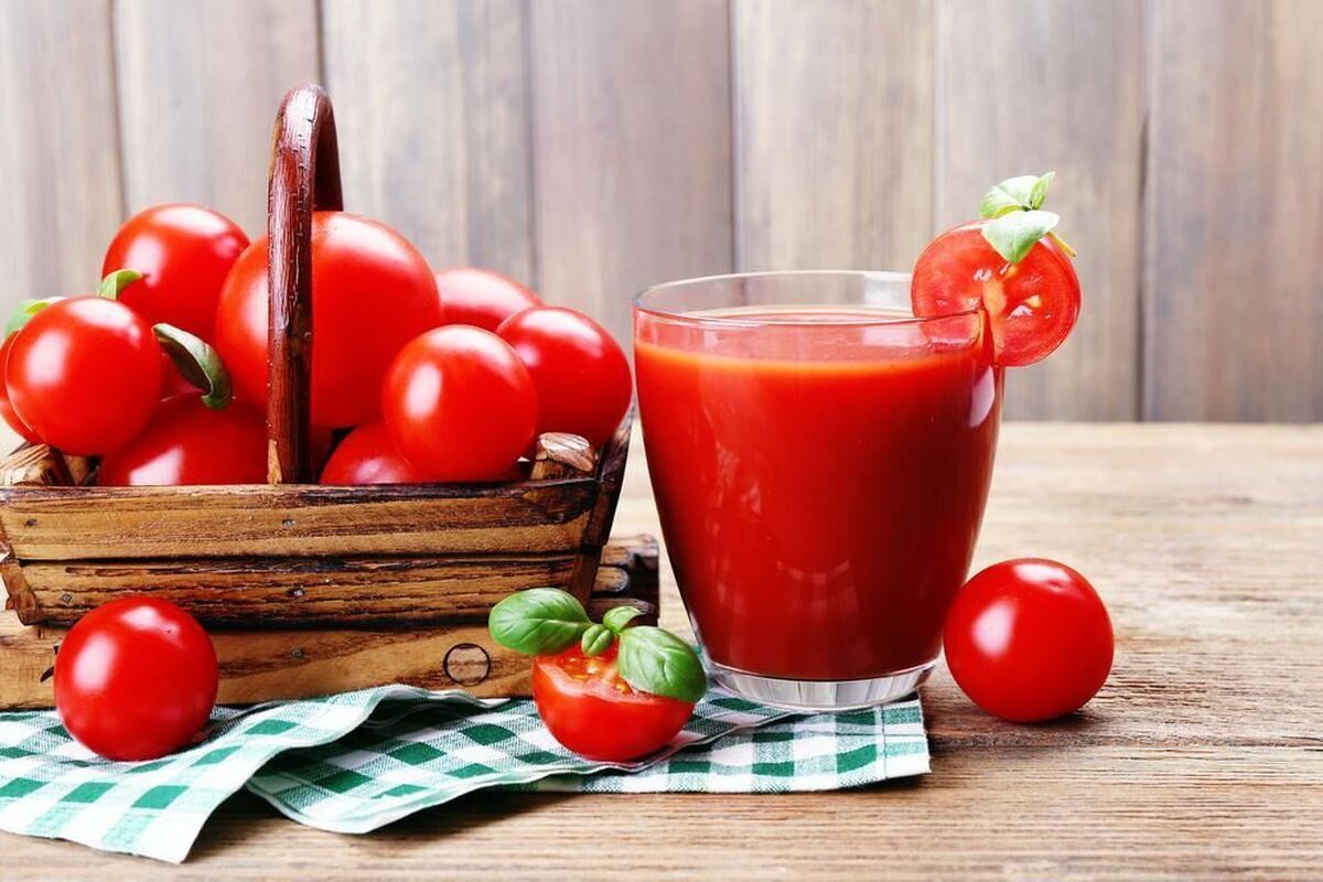 ۵ خاصیت آب گوجه فرنگی به صورت ناشتا برای سلامتی