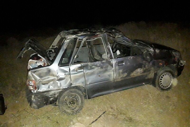 هشت نفر بر اثر واژگونی ۲ خودرو در مهریز و بهاباد زخمی شدند