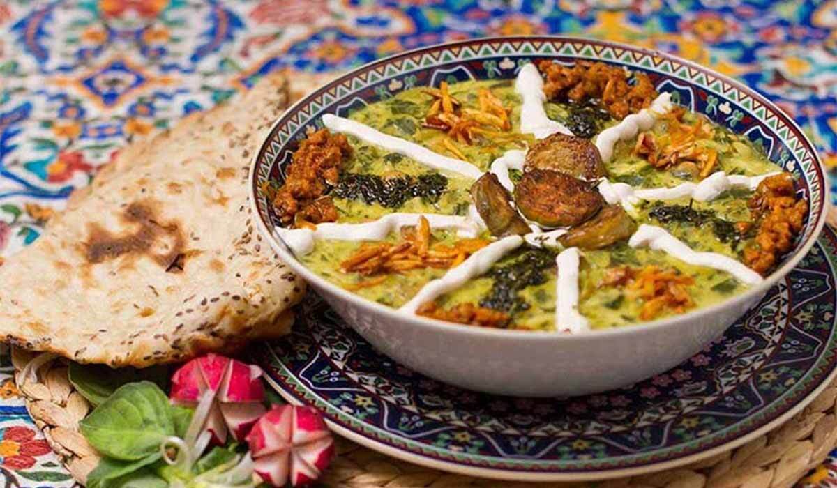 فیلم| طرز تهیه آش شله قلمکار در پاییز