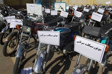 کشف ۱۲ دستگاه موتورسیکلت سرقتی در یزد