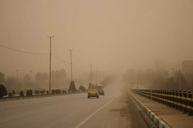 تداوم وزش باد و گرد و خاک در کرمان تا روز شنبه