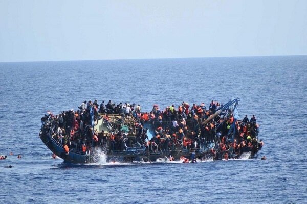 ۶۲ نفر به دلیل واژگونی قایق جان باختند
