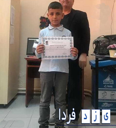 کودک ۹ ساله سوری  درگورستان ترکیه  خود را حلق‌آویز کرد!