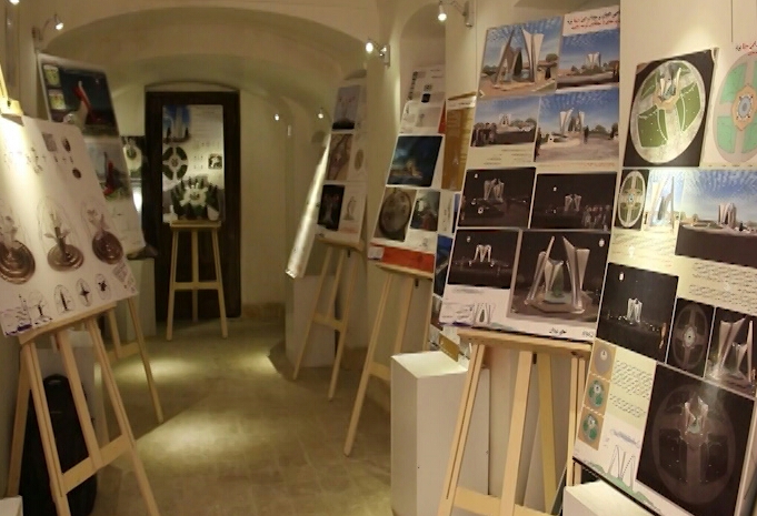 افتتاح نمایشگاه طراحی نماد شهری تجلیل از پیشگامان عرصه سلامت