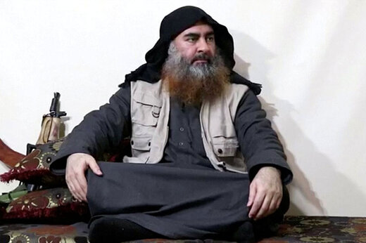 چه کسی رهبر داعش را لو داد؟انتقال بقایای جسد ابوبکر بغدادی به پایگاه "عین الاسد" عراق