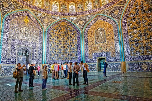 شرایط اخذ عوارض از گردشگران خارجی تعیین شد