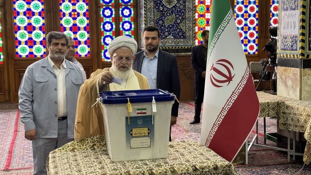 امام جمعه یزد: نگاه دشمنان به انتخابات ایران دوخته شده است