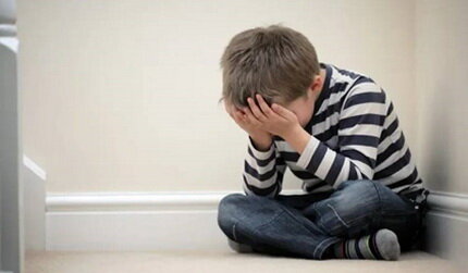 گفت‌وگو با کودک؛ سپر روانی در بحران‌ها