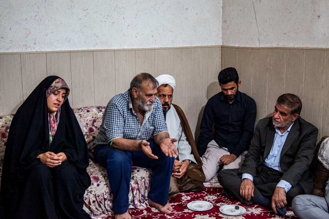 حضور مسئولان استان در منزل شهید زارعی