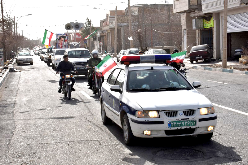 رژه موتوری وخودروئی ادارات ونهادهای شهرستان بهاباد برگزارشد