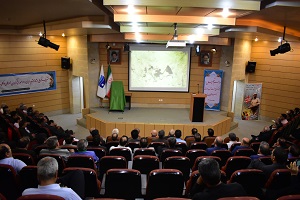 وظیفه ملت ایران ترویج فرهنگ ایثار و شهادت است