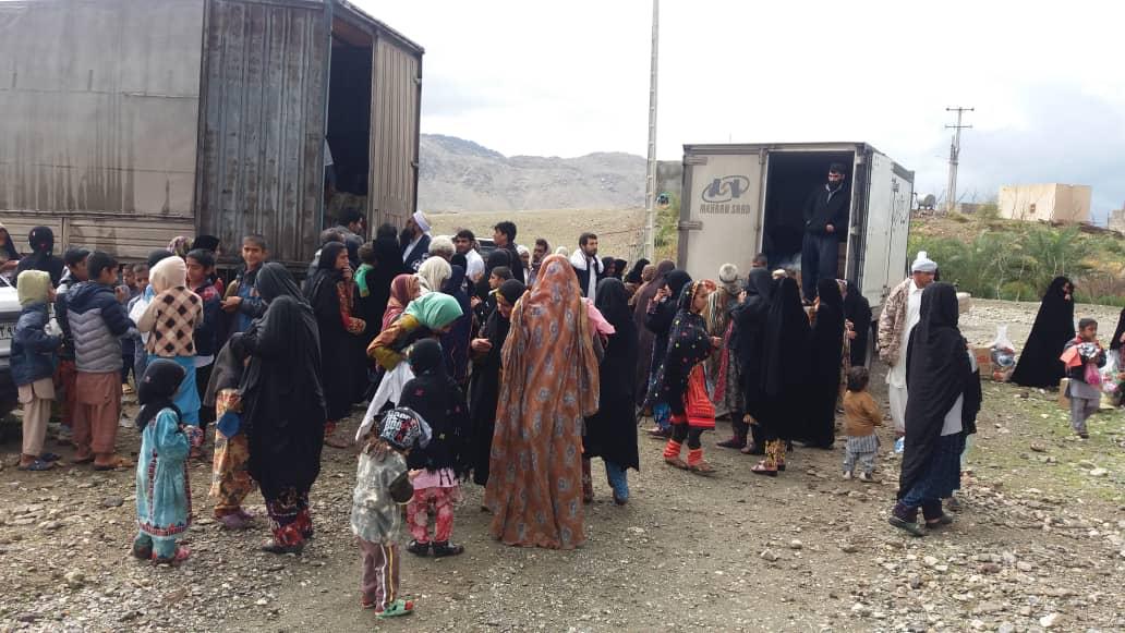 تشریح کمک های مردمی رفسنجان به سیل زدگان استان سیستان و بلوچستان 