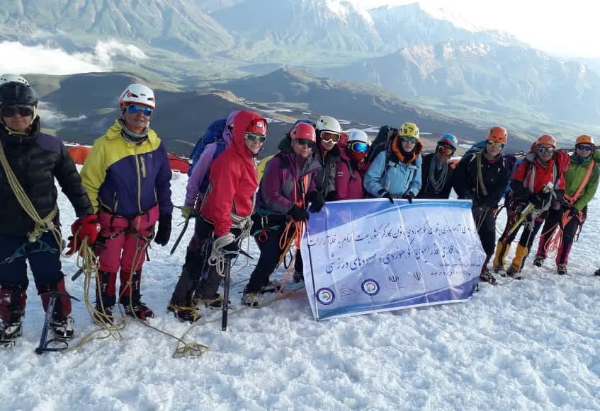 حضور بانوی یزدی در دومین اردوی تیم ملی کوهنوردی کارگران کشور