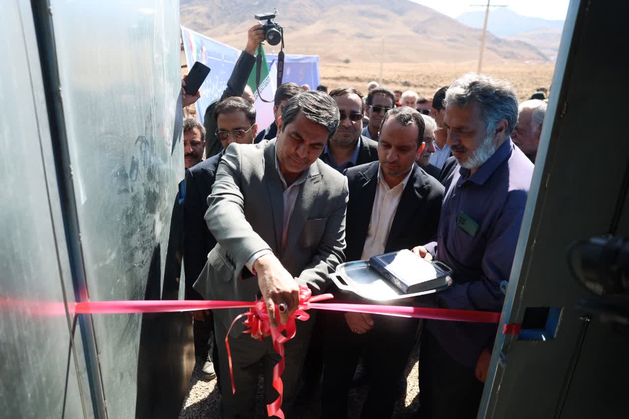 آغاز عملیات اجرایی انتقال آب از خط خلیج فارس به شهرستان زرند به زودی/ فراهم شدن فرصت اعطای زمین به ۳۰۰۰ نفر واجد شرایط در زرند آغاز عملیات اجرایی انتقال آب از خط خلیج فارس به شهرستان زرند به زودی/ فراهم شدن فرصت اعطای زمین به ۳۰۰۰ نفر واجد شرایط در زرند