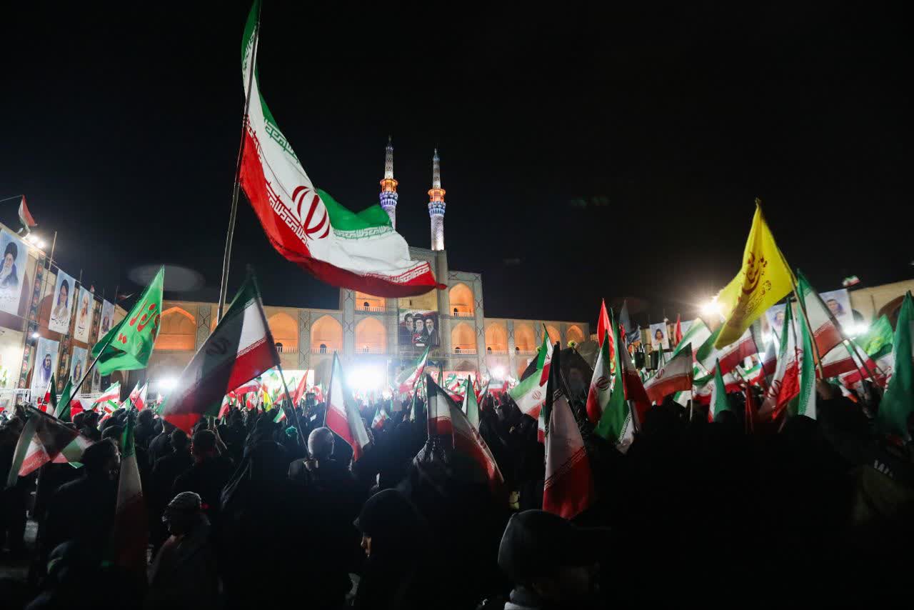 برگزاری مراسم اربعین رهبر شهید انقلاب و شهدای جنگ رمضان با استقبال پرشور مردم دارالعباده یزد