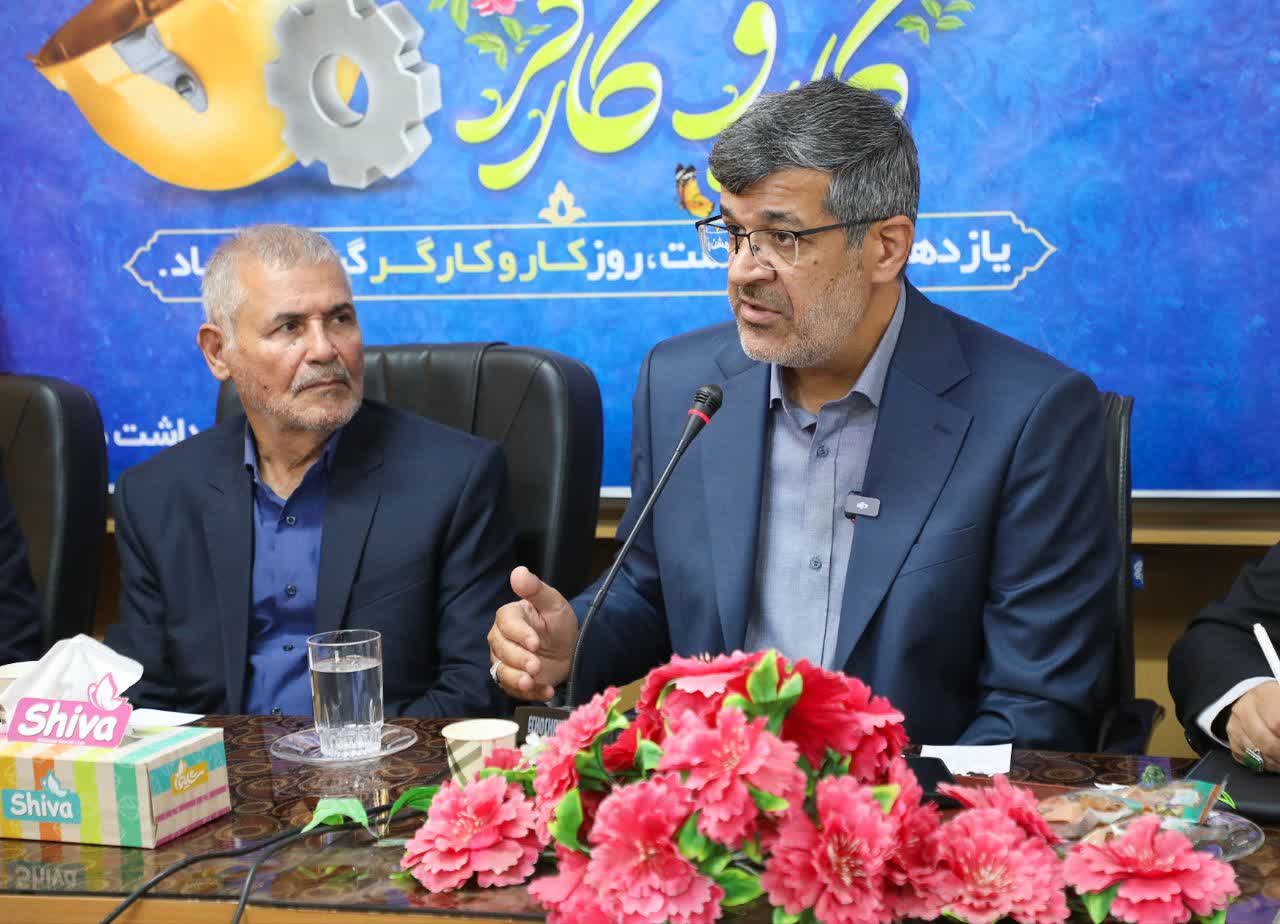 موانع اجرای قوانین مربوط به جامعه کارگری استان یزد پیگیری و رفع می‌شود