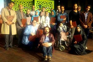 کسب مقام اول گروه نمایش جامعه نابینایان استان یزد در سومین جشنواره تئاتر منطقه ای معلولین کویر