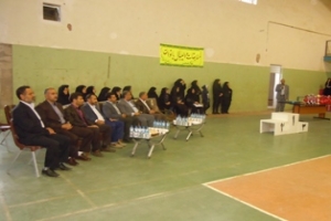 برگزاری مراسم اختتامیه مسابقات والیبال بانوان شهرستان میبد جام فجر و تجلیل از تیم های برتر 