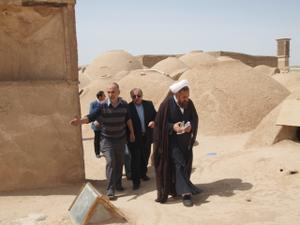 بازدید اعضای شورای اسلامی شهر یزد از مجموعه گردشگري و توريستي ميدان وبازارخان