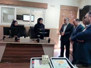 حضور نماینده مجلس شورای اسلامی در مرکز اورژانس یزد به مناسب سال نو و روز زن