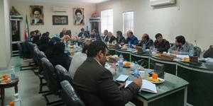 موضوع معادن و صنایع معدنی را جدی گرفته و پررنگ کنید.
