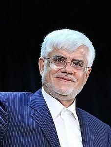 ریاست مرکز پژوهش‌ها به عارف پیشنهاد شده‌ است