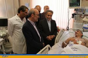 عیادت استاندار یزد از مدیرکل آموزش و پرورش استان