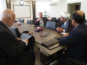 نشت صمیمی اعضای شورای اسلامی شهر یزد و شهردار با مدیر کل مسکن و شهرسازی استان