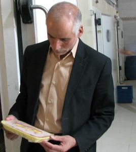 شهروندان هنگام خرید به تاریخ انقضاء و شرایط بهداشتی گوشت های بسته بندی داخلی و وارداتی توجه کنند.