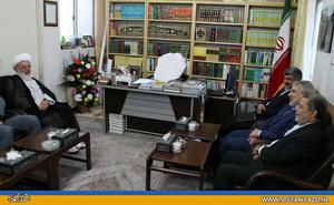 دیدار معاون رئیس جمهوری و رئیس سازمان برنامه و بودجۀ کشور با امام جمعۀ یزد