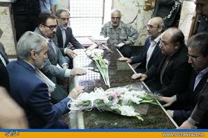  معاون رئیس‌جمهوری به مقام شامخ سومين شهيد محراب اداي احترام کرد 