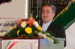 استاندار یزد در مراسم نجلیل از تعاونی های برتر استان:بخش دولتی جایی وارد کار می شود که تعاونی نتواند